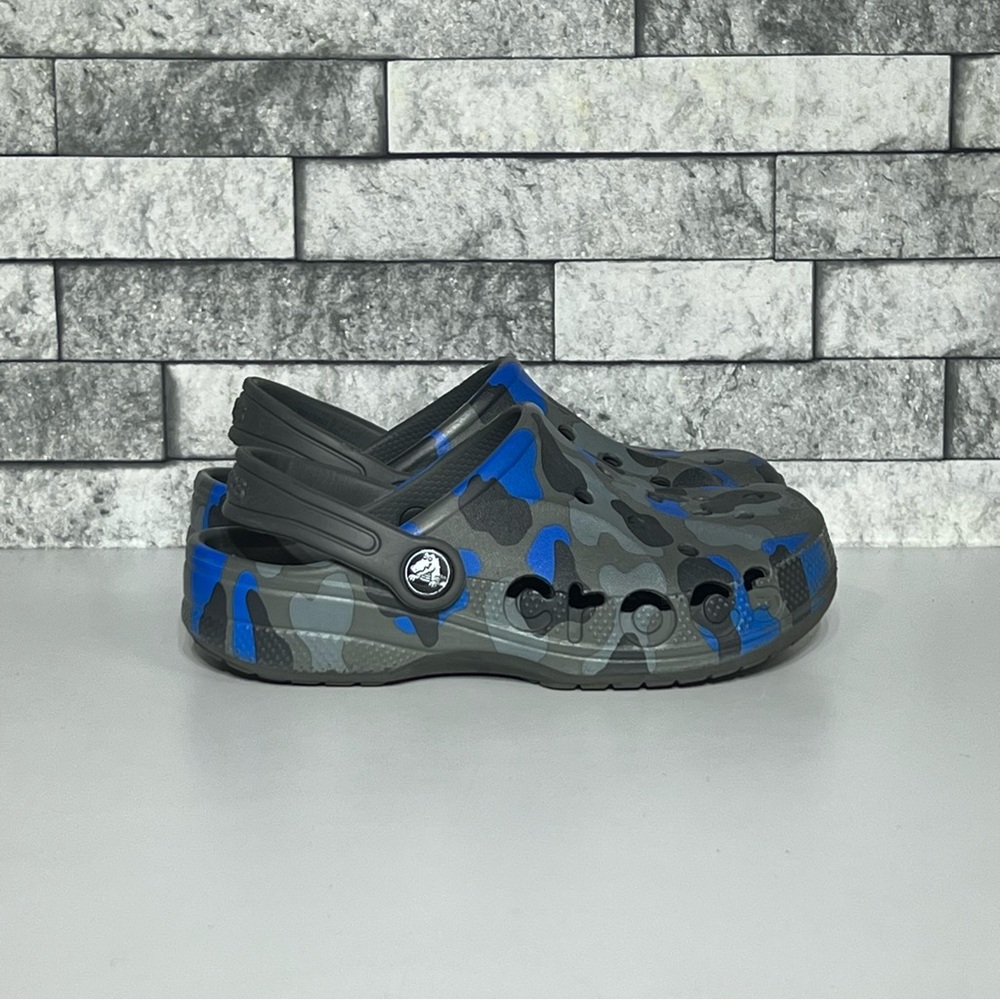 Crocs Kids 13 Blue Gray Camo Baya Clogs